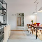Flattering Suites