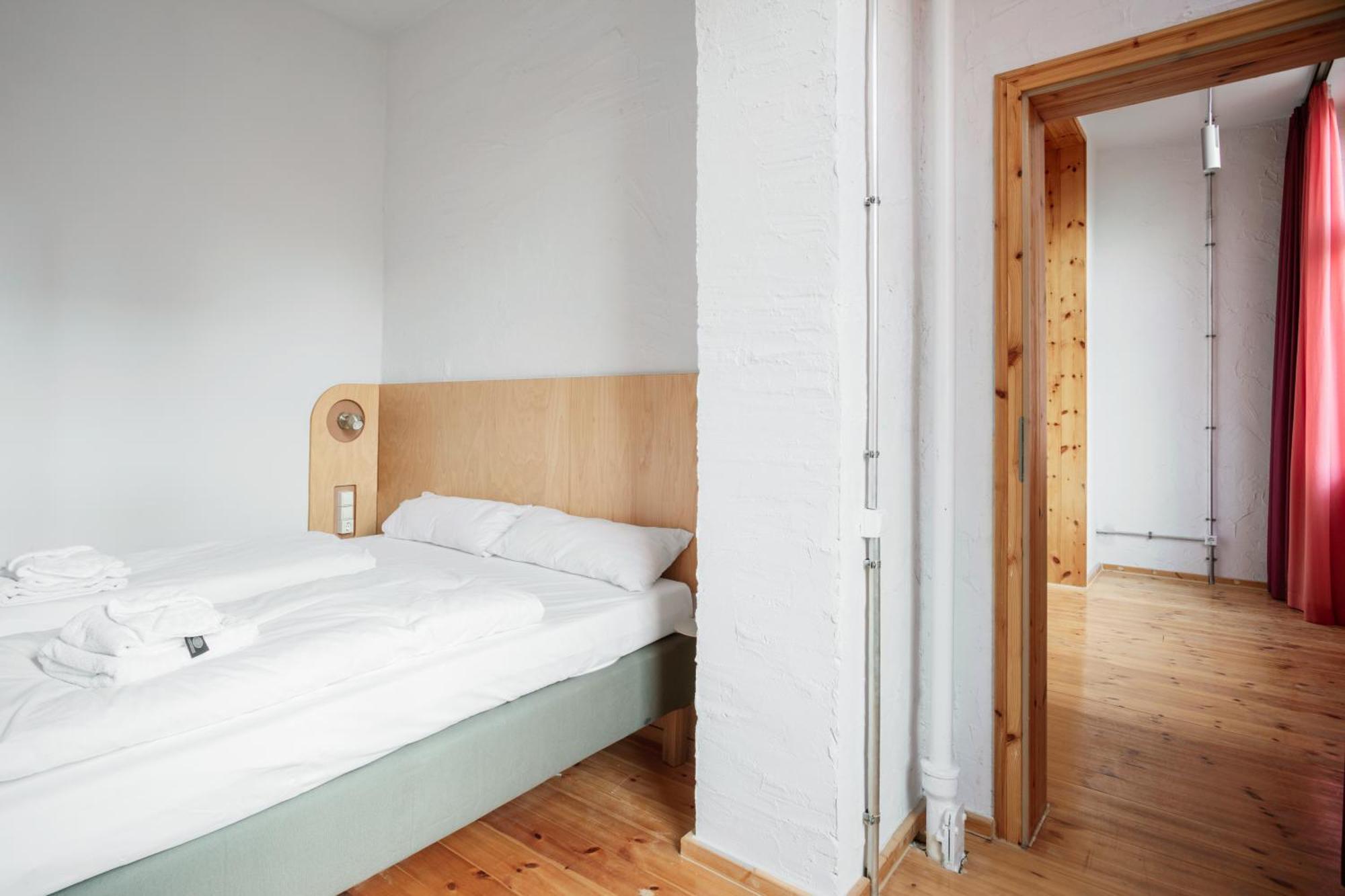 Flattering Aparthotel